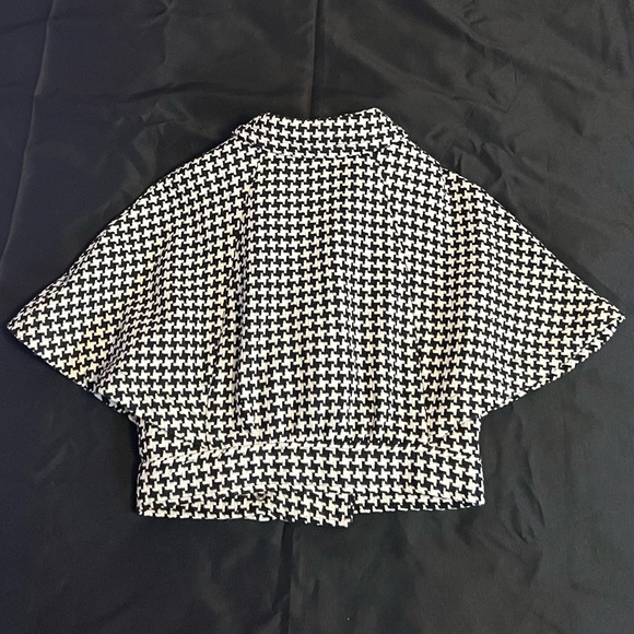 Vintage F21 Cropped Cape Style Tweed Jacket - Picture 2 of 5